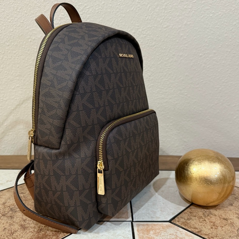 Michael Michael Kors Erin Med Logo Backpack